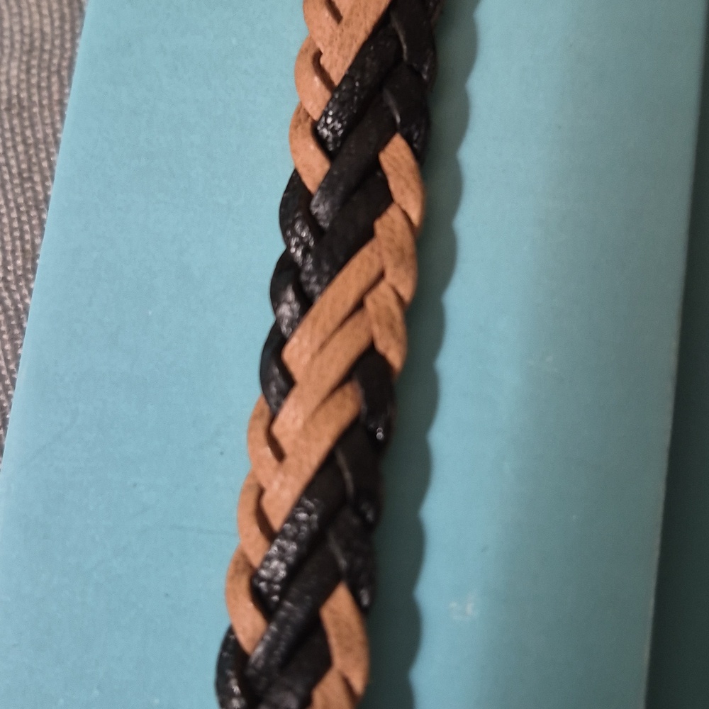 11 Pc Lot Handmade Friendship Leather Shell Beaded Woven Braided Bracelets NEW - Picture 8 of 16